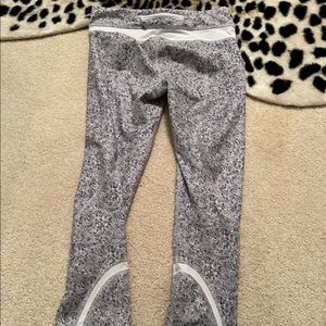 Lululemon cropped pants size 4